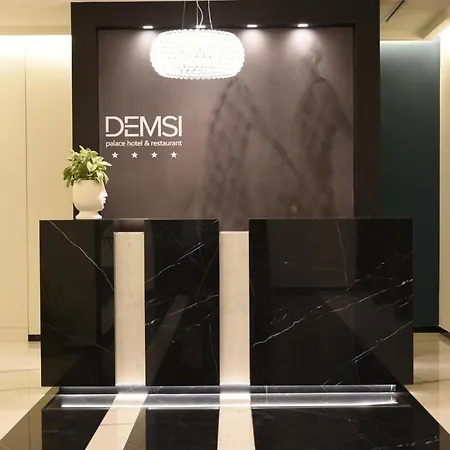 מלון Demsi Palace & Restaurant 4*