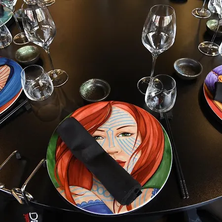 מלון Demsi Palace & Restaurant